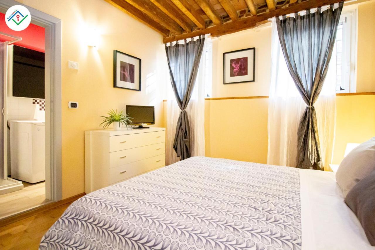Antica Piazza Apartment By Tuscanywego ลุคคา ภายนอก รูปภาพ